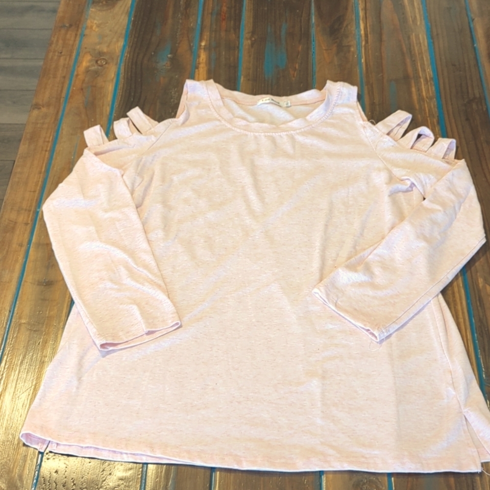 Cold Shoulder long sleeved Shirt